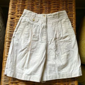 Chaus Sport women’s shorts. Really nice for casual sport or casual wear.